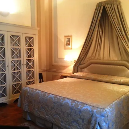 Palazzo Niccolini Al Duomo Residenza D'epoca 3* Florencie