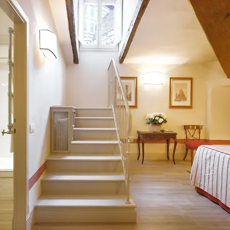 Palazzo Niccolini Al Duomo Hotel