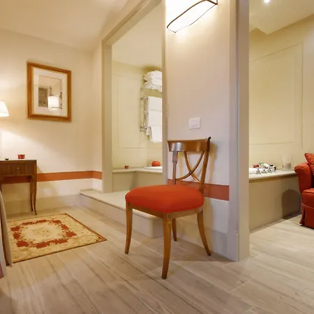 Hotel Palazzo Niccolini Al Duomo 4*