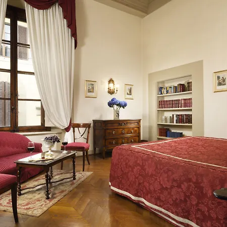 Palazzo Niccolini Al Duomo Hotel 4*