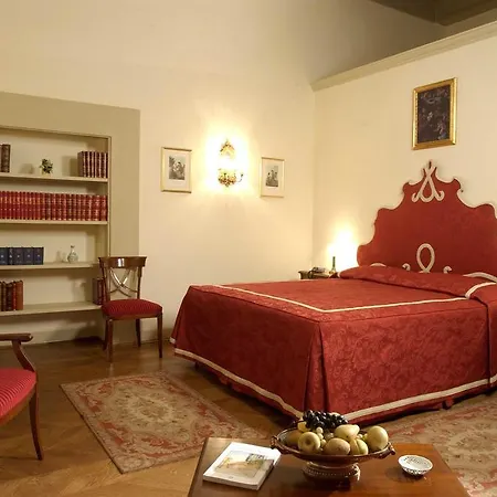 Palazzo Niccolini Al Duomo Residenza D'epoca Hotel Florencie