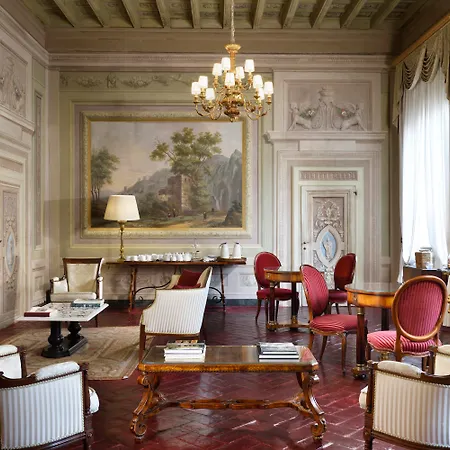 Palazzo Niccolini Al Duomo Residenza D'epoca 3* Florence