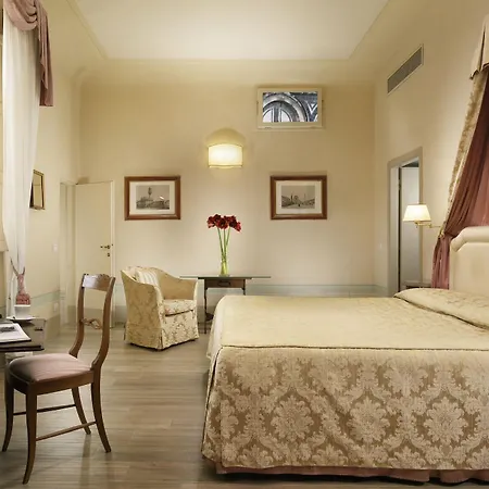 Palazzo Niccolini Al Duomo Residenza D'epoca Florence